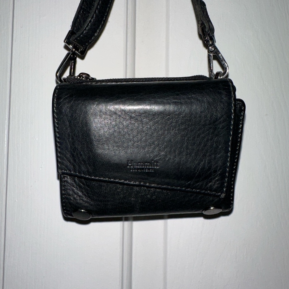 HAMMITT Leather Crossbody Wallet